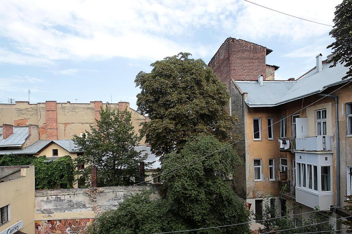 Buk Apartments On Doroshenka 29 Leópolis Exterior foto